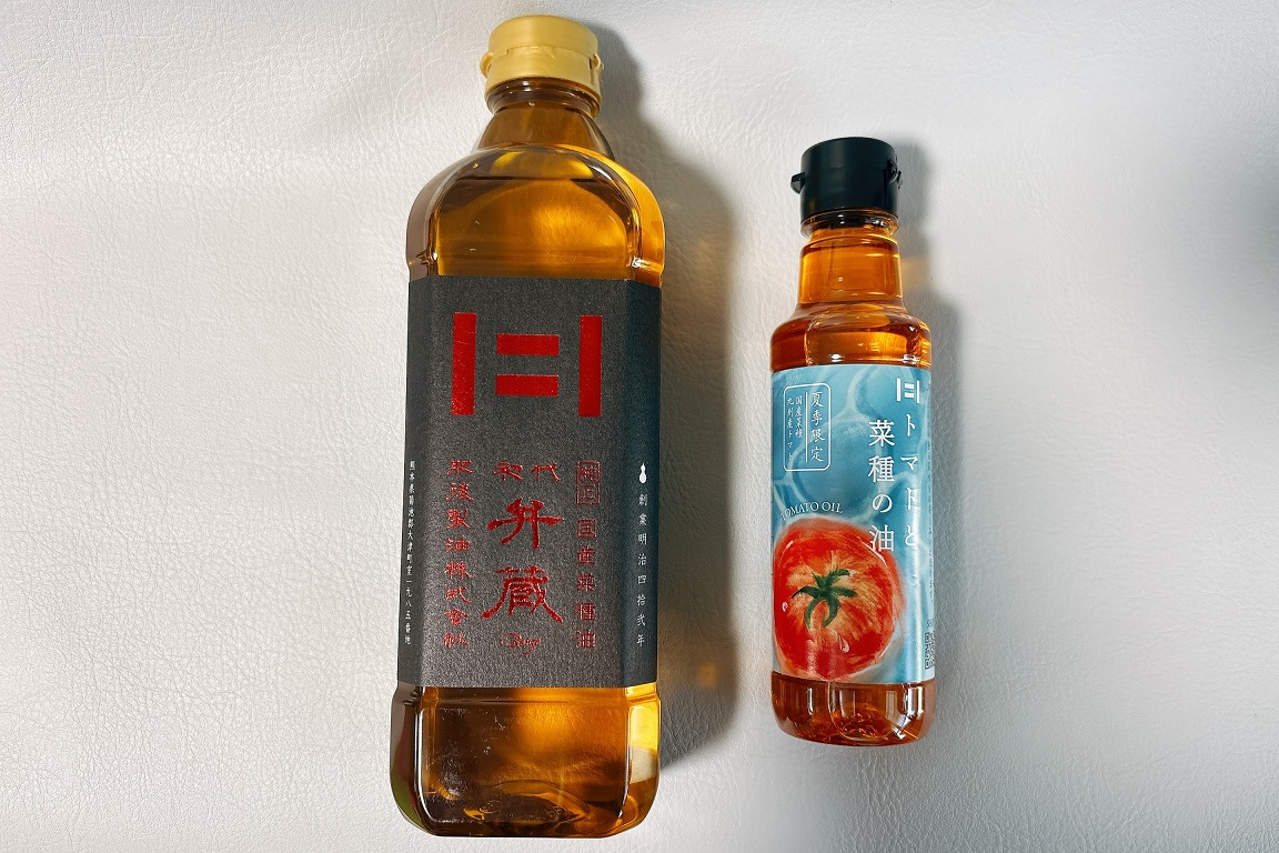 「トマトと菜種の油」と「菜種油」