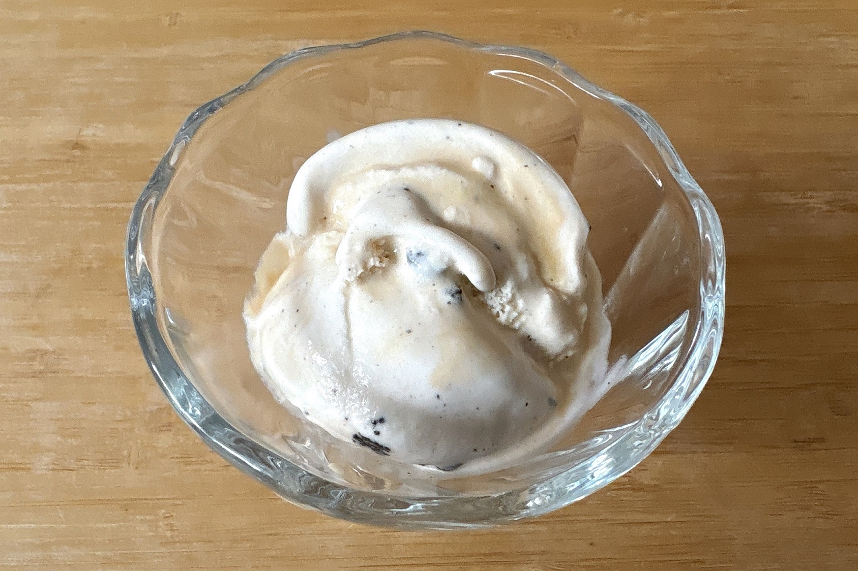 バニラクッキーアイスに甘口醤油