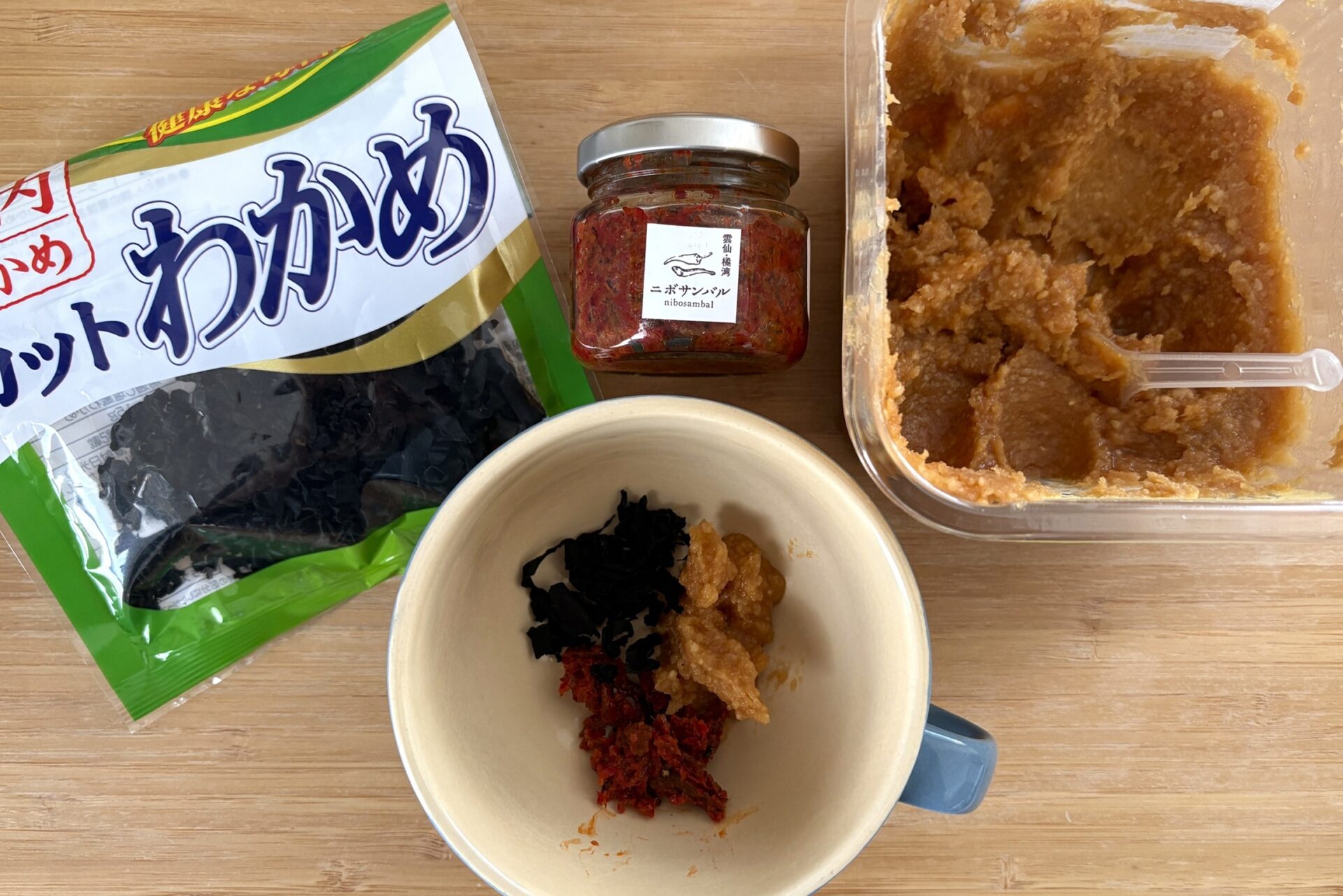 即席みそ汁の材料