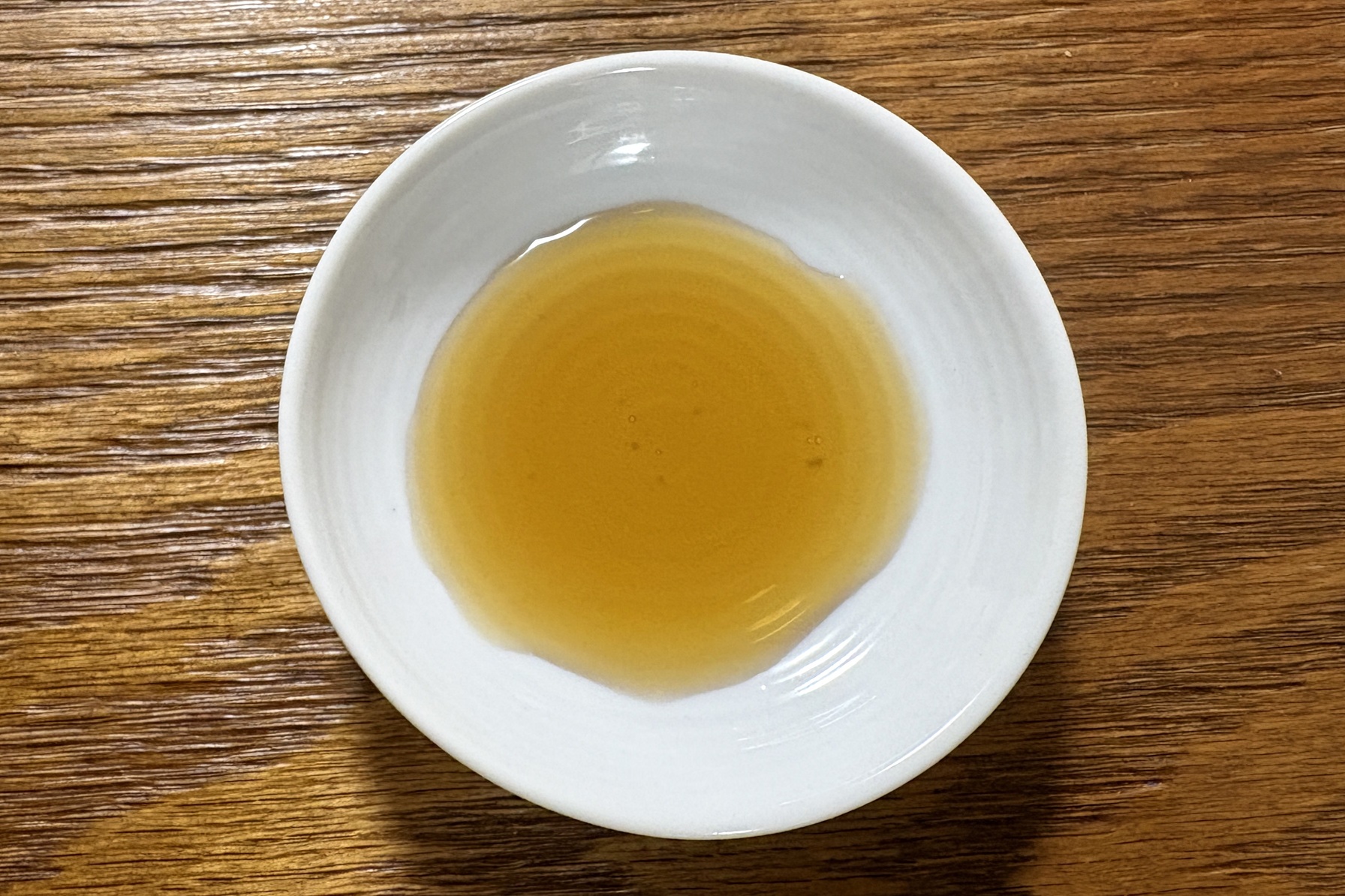「トマトのうまたれ」の中身